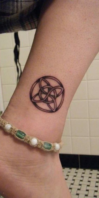 tatuajes celtas pequeños mujer