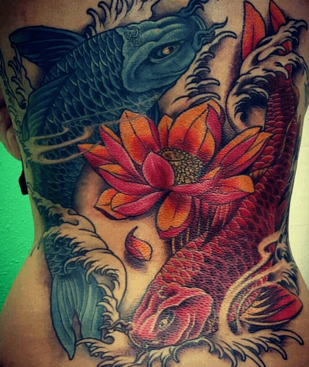 Detalle pez koi tattoo