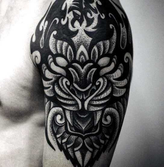Tatuaje tigre tribal