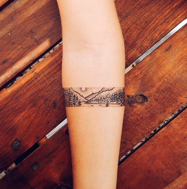 Tatuaje brazalete brazo