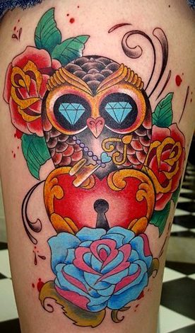 Diseño buho candado corazón