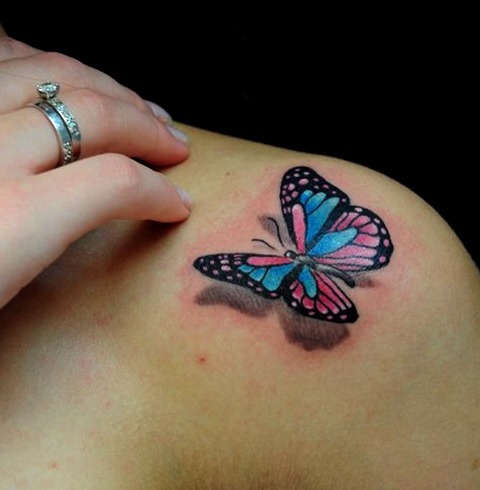 Tatuaje mariposa 3D realista