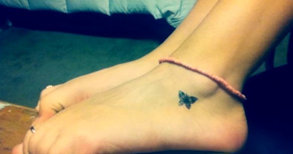 Tattoo mariposa empeine