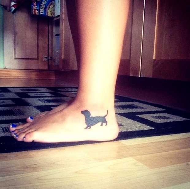 Tatuajes de perro salchicha