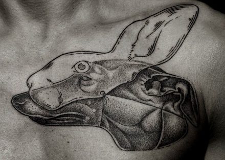 Tatuaje galgo minimalista