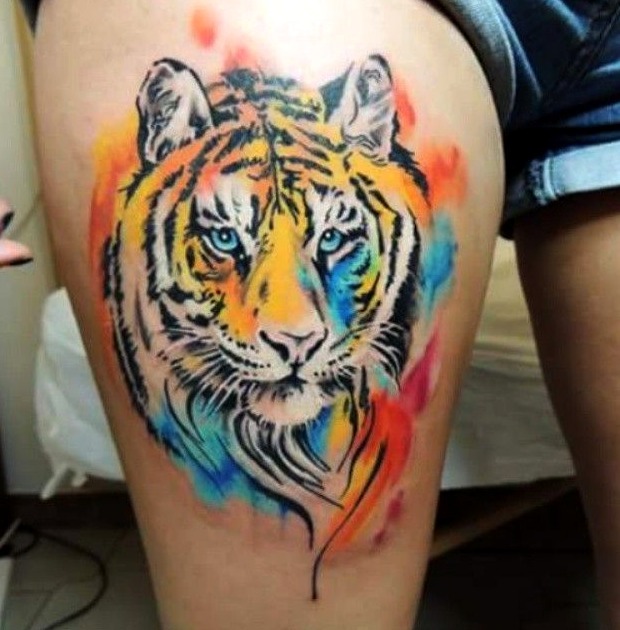 Tattoo tigre colores