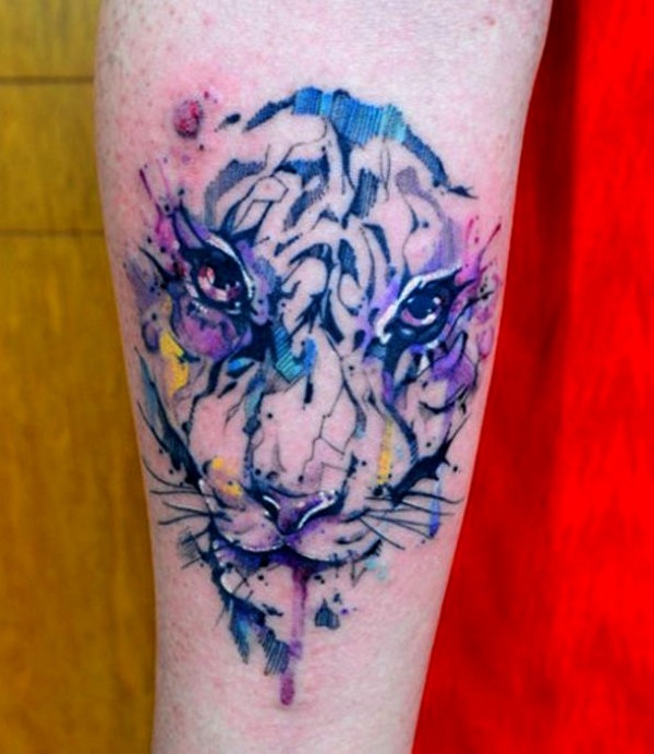 Tatuaje tigre geométrico