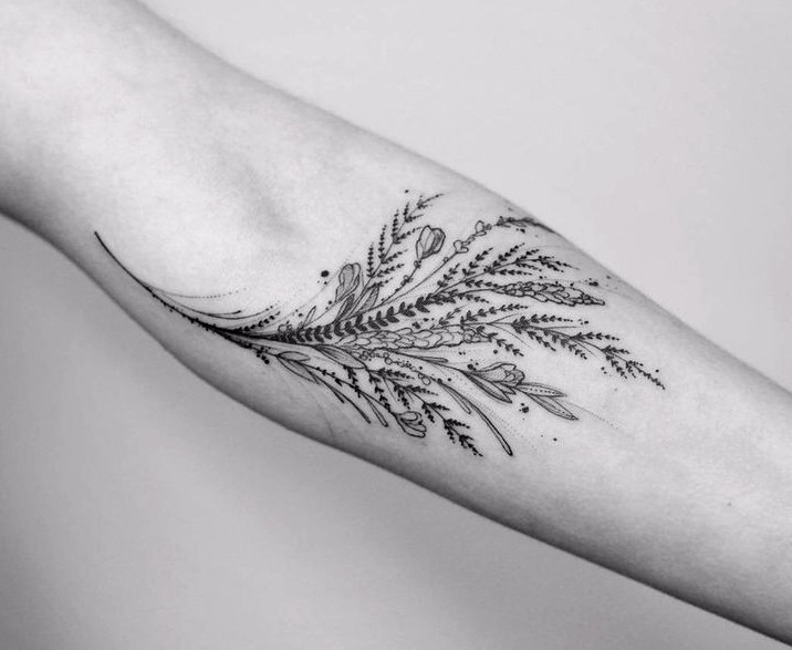 Tatuajes femeninos brazo