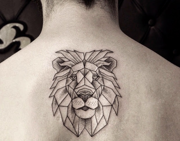 Tatuajes en la espalda de leones