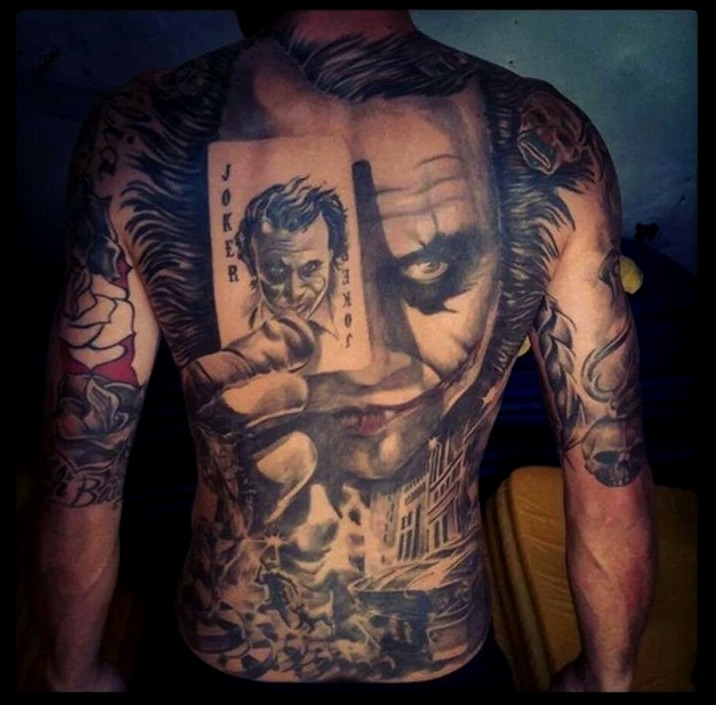 Tatuajes espalda hombres tribal