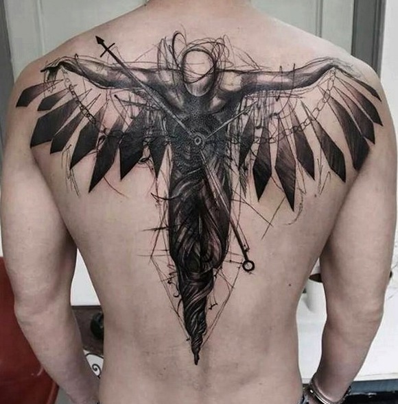 Tatuajes espalda hombres geométrico