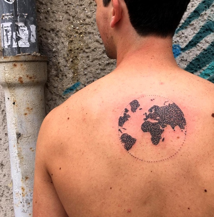 Tatuajes espalda hombres león