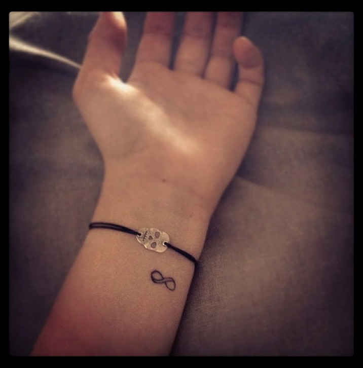 Tatuaje musical pequeño