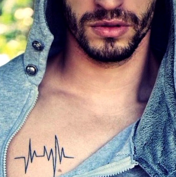Tatuajes pequeños hombre antebrazo